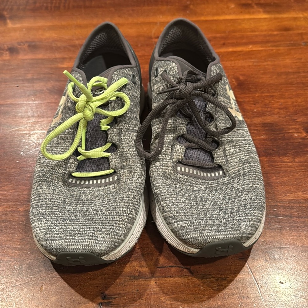 Under Armour Grey Bandit 3 men’s size 8